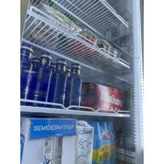 UNIFROST ARMARIO EXPOSITOR REFRIGERADO 3 PUERTAS BAJO PERFIL - Imagen 2